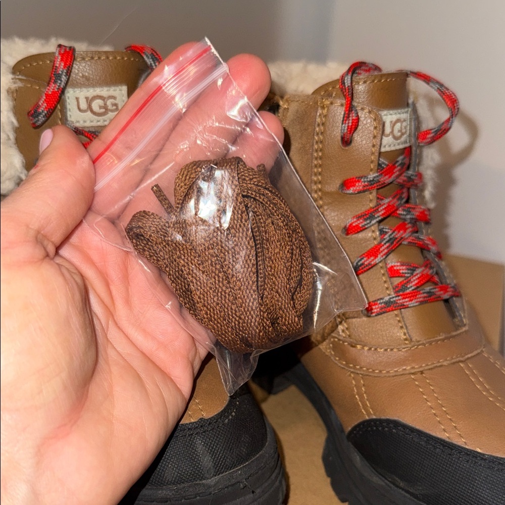 UGG Kids Brown & Black Shearling-Trim Lace-Up Boots with Red Accents - Picture 4 of 15